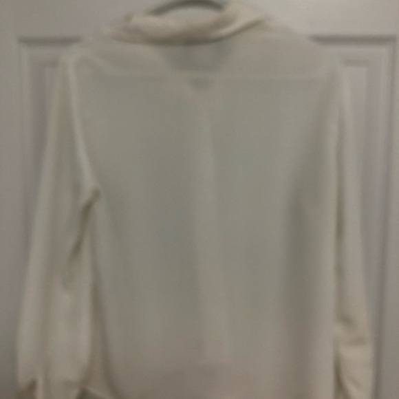 White womens button up - Picture 4 of 5
